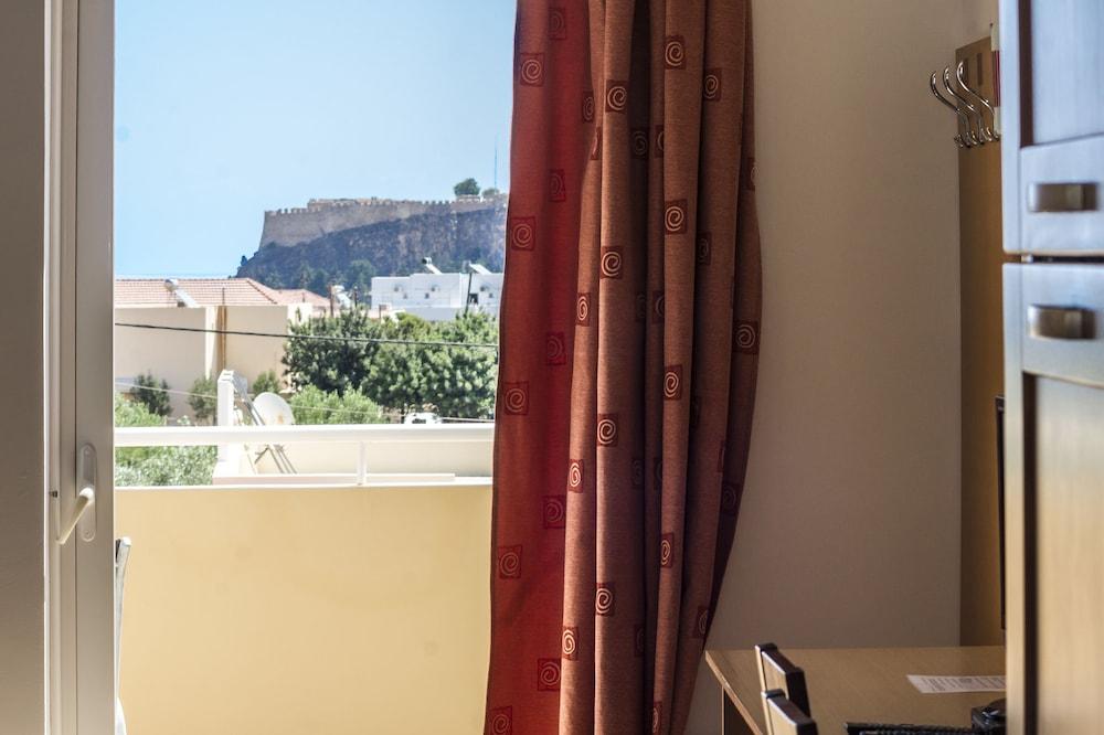 Lindos Blue Sky Aparthotel Luaran gambar